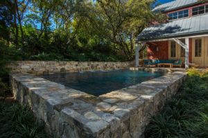 luxury pool builder in San Antonio